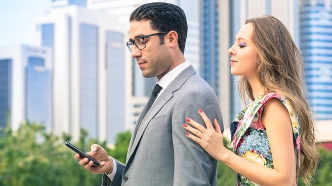Do girls really think we men get lots of messages from women?