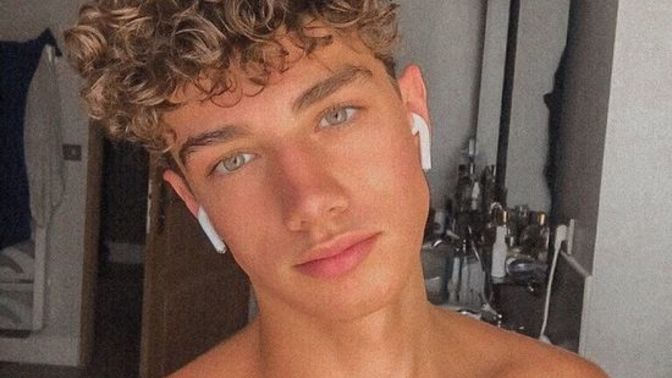Are these skin tones considered golden equally, but with different lightings?
