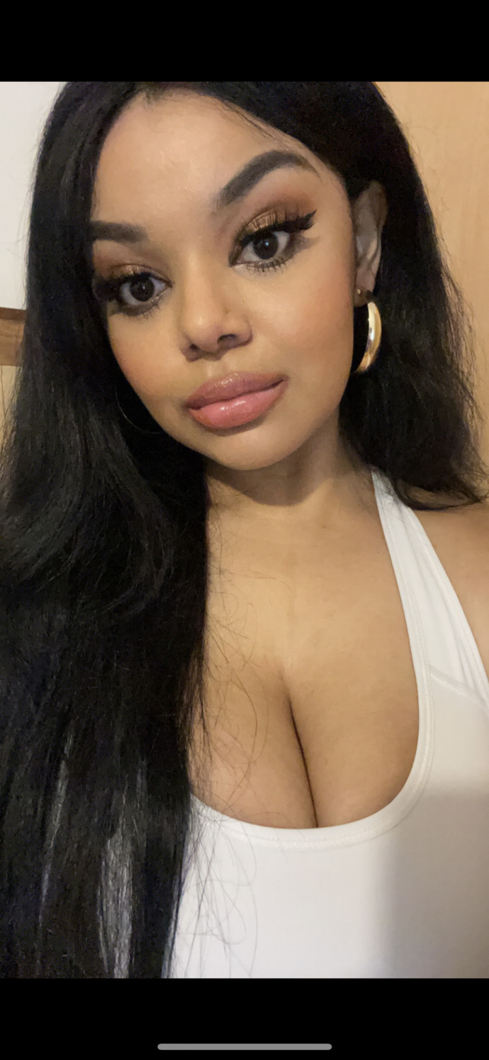 Is this considered a “thirst trap”?