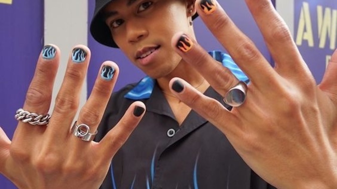 What do you think of guys who wear nail polish?