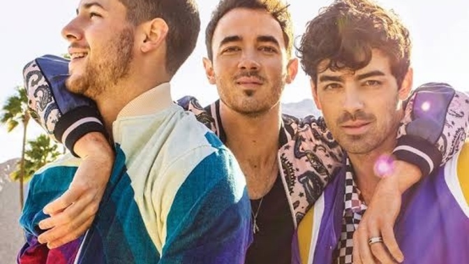 Which one is your favorite active boy band?