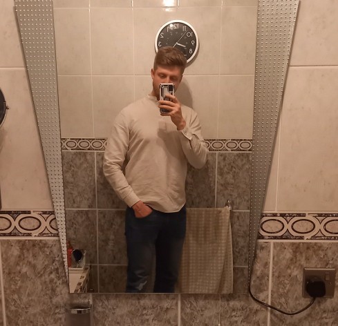 Rate my looks 😊?