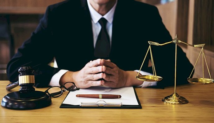 What kind of lawyer you would rather be if you had to choose: Prosecuting attorney or the defense attorney and why?