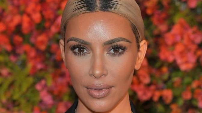 Does anyone actually find large lips attractive on women?