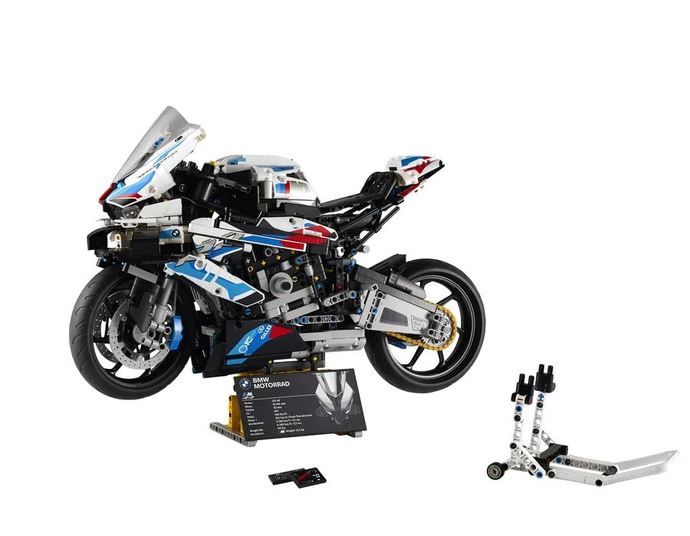 Which of these New late 2021 and start of 2022 Lego sets is your favorite?