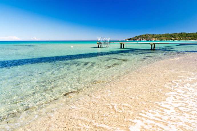 What’s/where’s the prettiest beach that you’ve been to or want to go to?