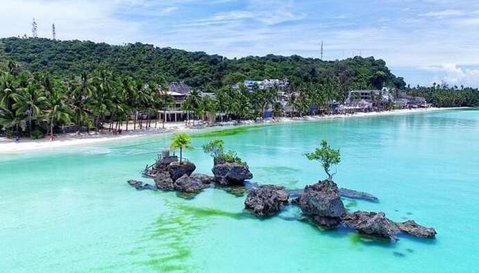 What’s/where’s the prettiest beach that you’ve been to or want to go to?