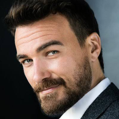 What makes girls think Jason Momoa is attractive?