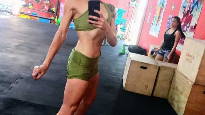 Do you think that even if it is for healthy reasons this lady looks way too thin?