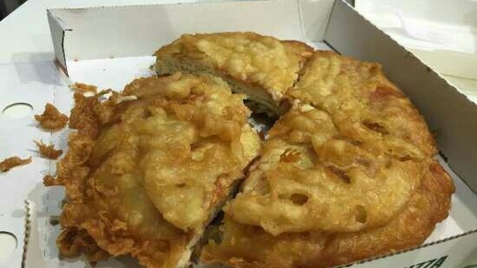 Italians, how do you feel about Scottish people deep frying pizza?