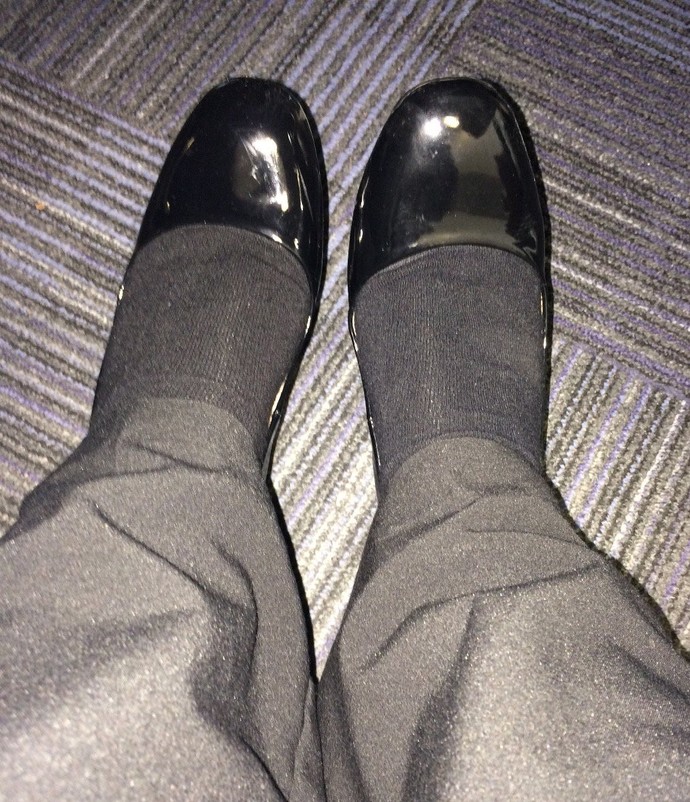 New Shoes Do these look fine to wear to an interview in about 4 hours time?