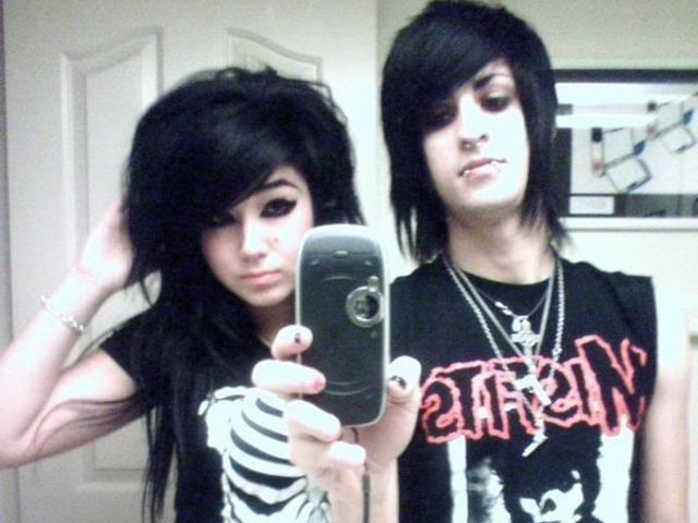 Thoughts on girls who go from cute/girly to “emo” style?