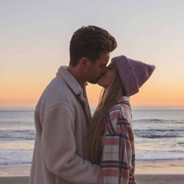 Can 14-17 year olds have a 21-year old boyfriend?