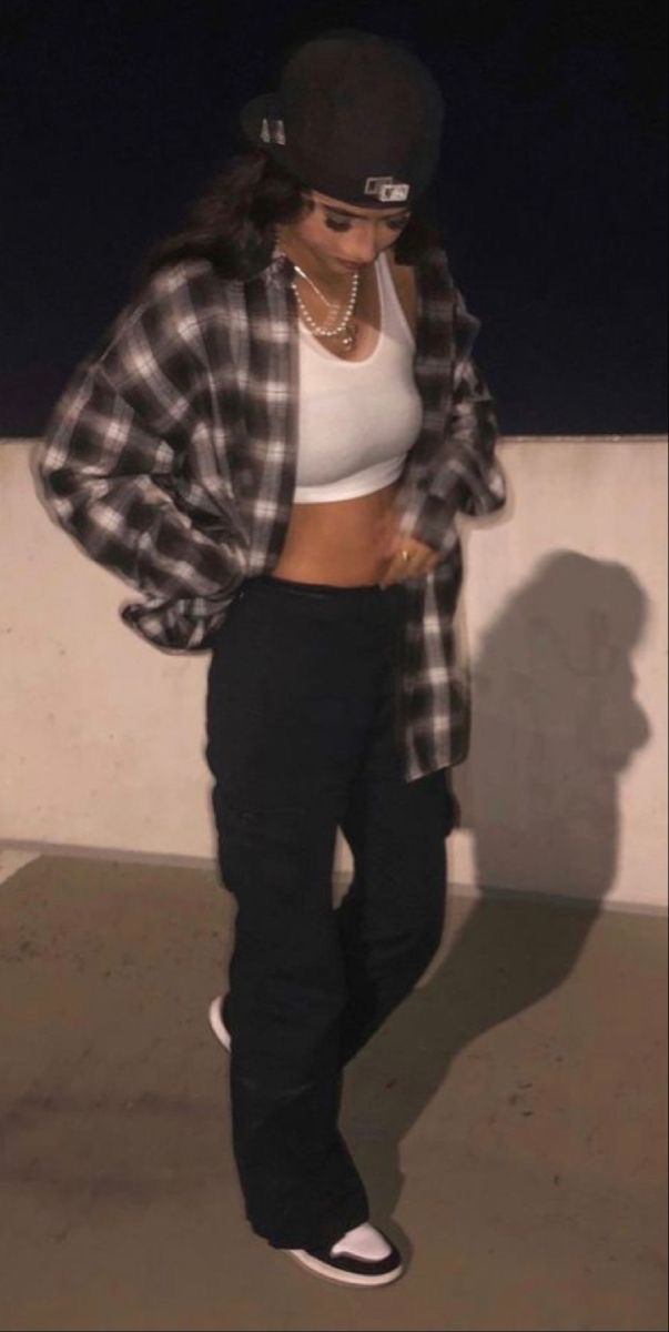 Ladies why do you love to wear your boyfriend/husband clothings, but take it personal or look at him funny or strange when he wears your clothing?