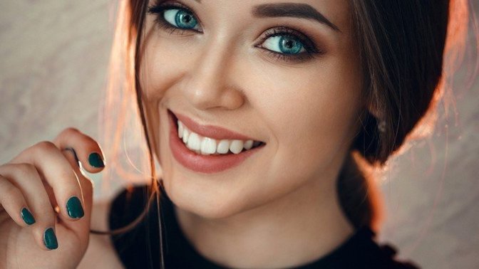 Boy's do you prefer girls who are REAL or FAKE?