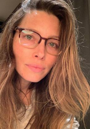 What do you think of women who dont wear makeup?