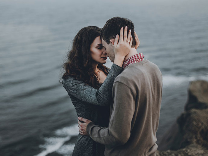 What should I do/look for to figure out if the age difference will be a problem with a guy 15 years younger Ive started dating?