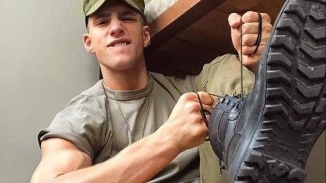 How can I find and date a military guy?