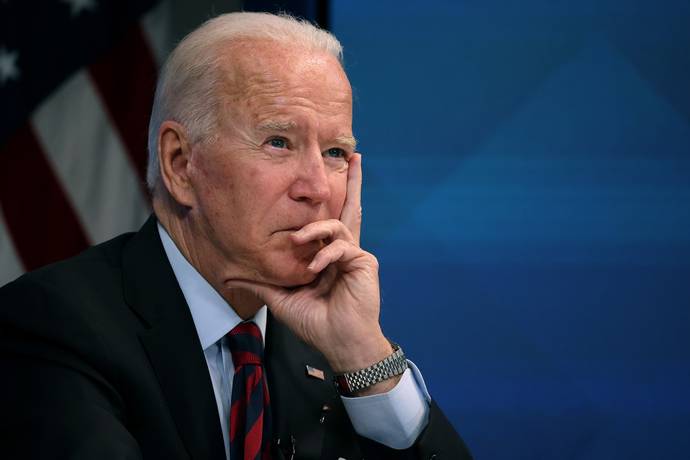 If you had to pick the last 3 U.S. presidents to choke and slap like this who would you pick?
