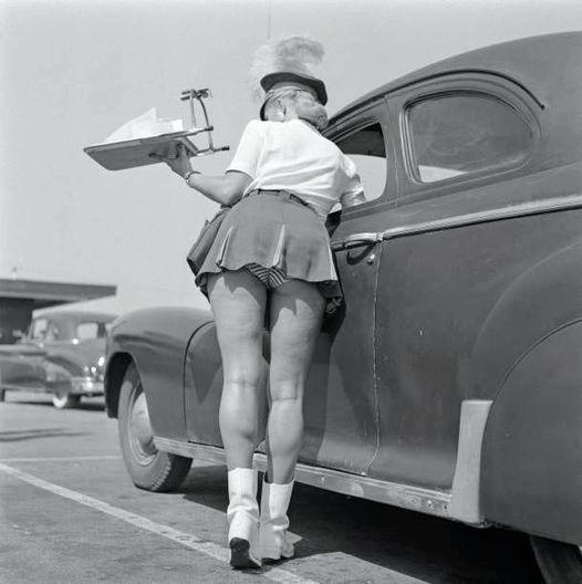 Girls, if youre wearing a mini skirt, do you ever feel like youre walking around in just panties with a piece of cloth hanging from your waist?