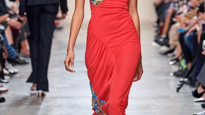 Do you think that being a fashion model would be an enjoyable, interesting life? Would you like to be one?