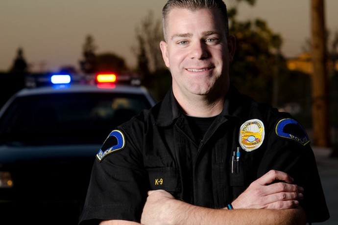 Gentlemen and Ladies, I wonder would you go out with a police officer?