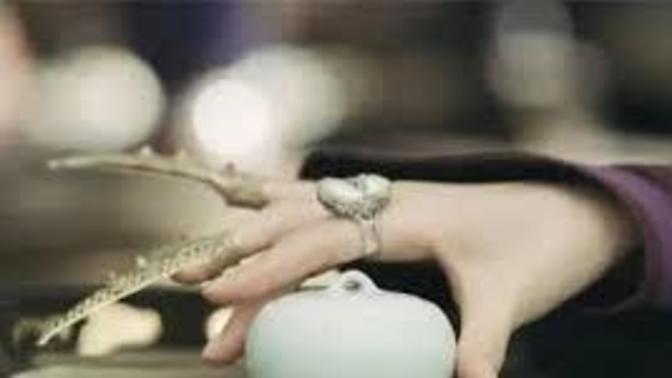Why do girls like long nail?