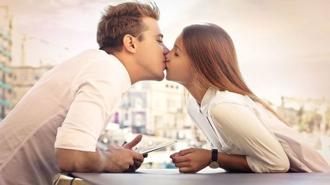 Do you like making out with your significant other 🤔?