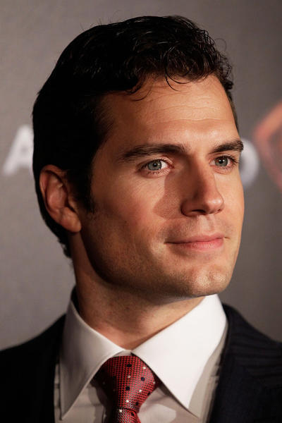 Girls, how look better Blonde, Brunette or Dark, heath hutchins, henry cavill or Jason momoa?