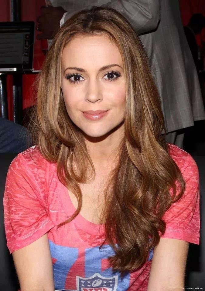 Guys, Do you find Alyssa Milano physically attractive?