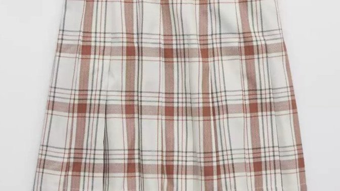 What color top with this skirt?