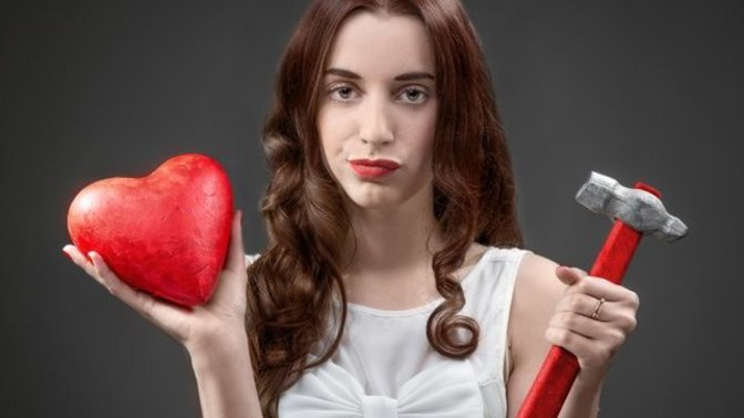 Does anyone else just not care about Valentine's day?