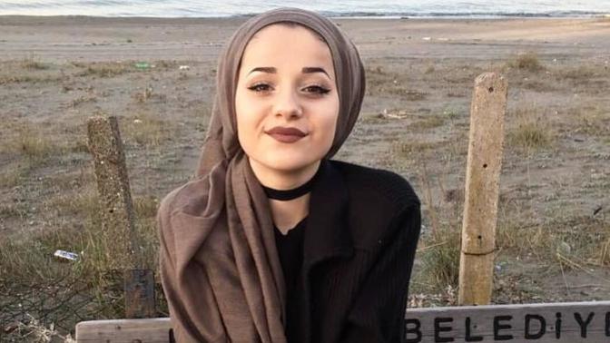 Would you date a hijabi girl?