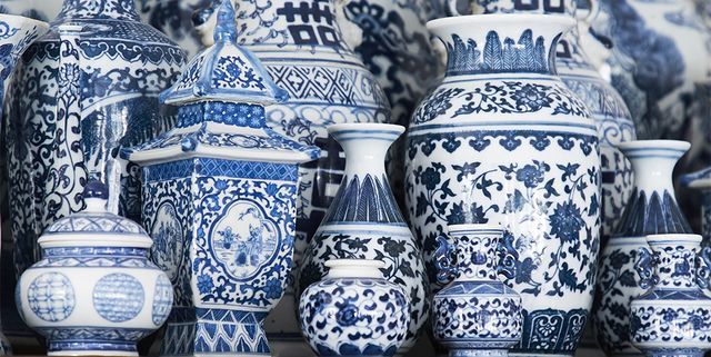 Other than smell, can you describe one or two things that remind you of your grandparents' house (s)?