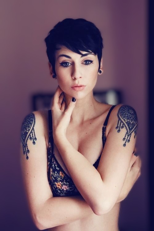 Describe or post an example of a body type you often find yourself most attracted to?