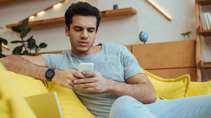On dating sites, do you tell the person that you're not interested or just ghost until they get the hint?