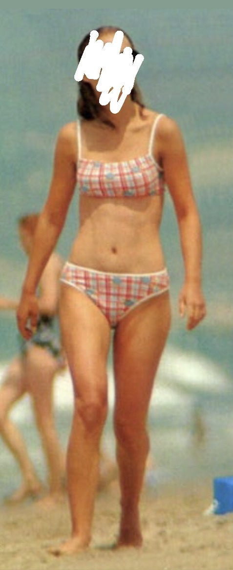 Guys, What body do you think is more beautiful/appealing?