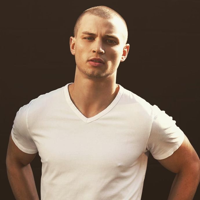 Do you think its unattractive when Men have long hair or Women have short hair?