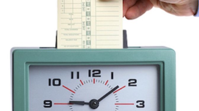 Does Anyone Still Use A PUNCH CARD TIME CLOCK Like This One At Work?