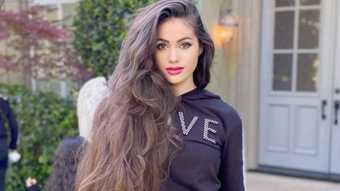 What do you think of the extremely long hair. Is it more attractive than short/average length?