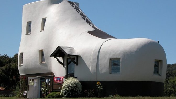 Is it True that Some People Insist that Upon Entering a House One Must Remove One's Shoes?