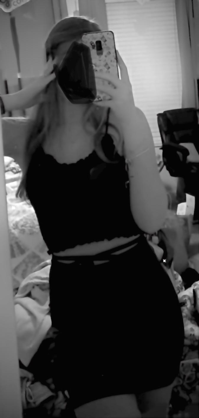Top img would be for a date of a school dance/bottom would be every day wear