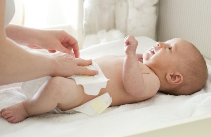 Wash hands when changing a diaper?