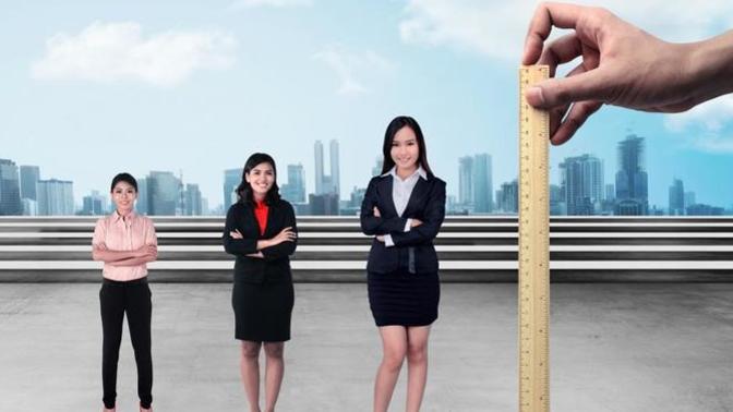 What is the ideal female height in your opinion?