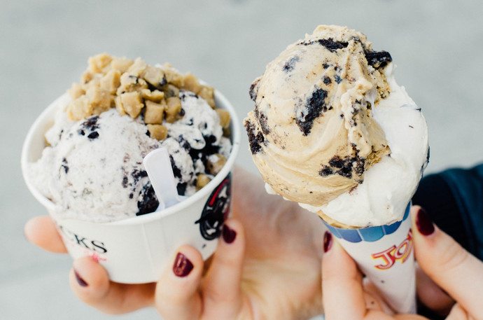 Which do you prefer frozen yogurt or ice cream?