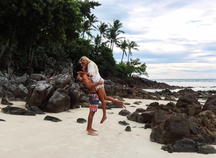 If a guy asked you to go to the beach with him, would you consider that a date?