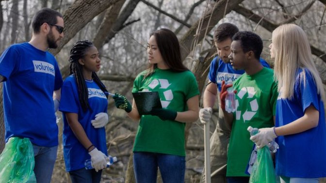 Anyone know any sites/apps where you can look for volunteer/temporary jobs?