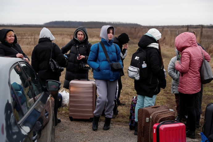 Would you support the idea of opening our borders for Ukrainian refugees because the war can last years?