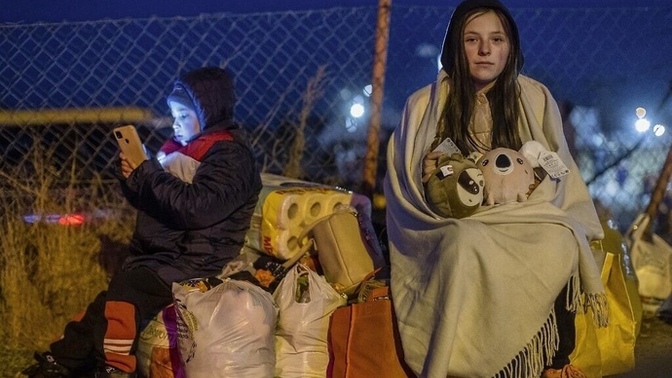 Would you support the idea of opening our borders for Ukrainian refugees because the war can last years?