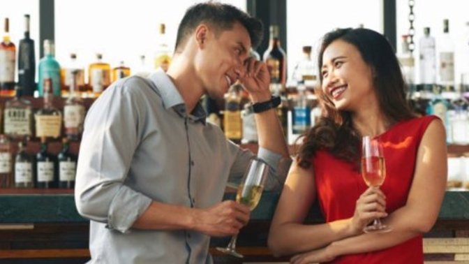 Are you shy/outgoing and which do you usually prefer to approach/date?